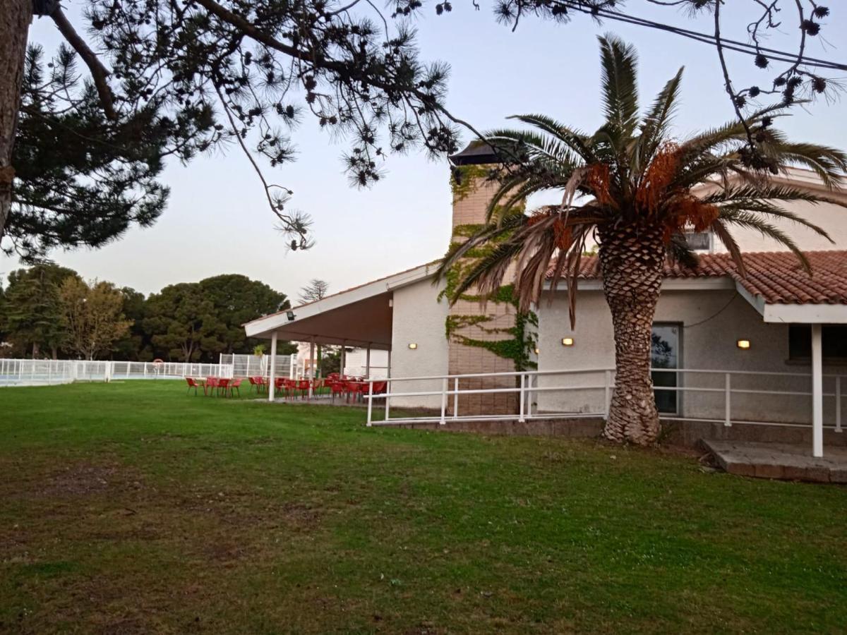 Bungalows Zaragoza Camping Esterno foto