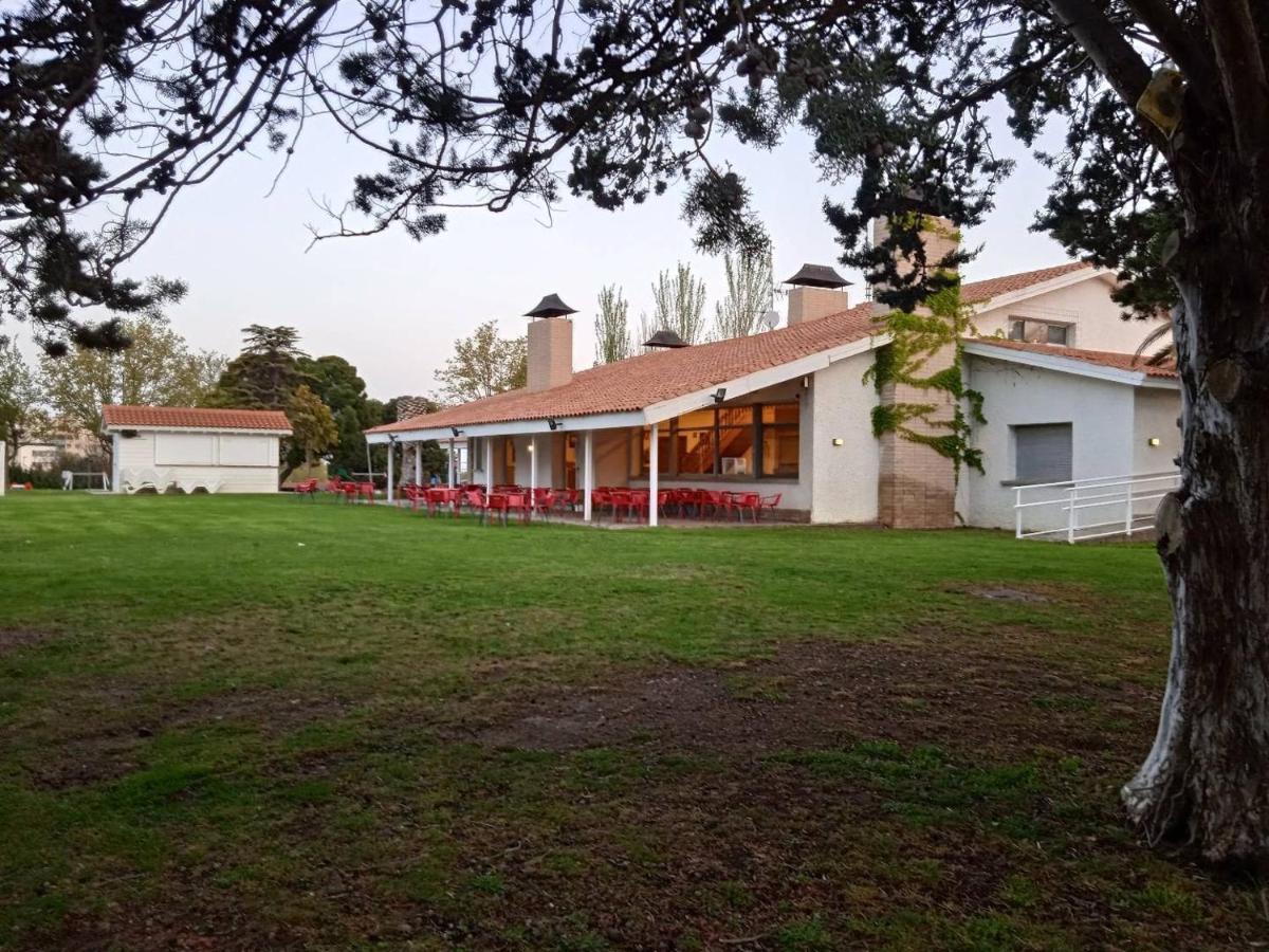 Bungalows Zaragoza Camping Esterno foto