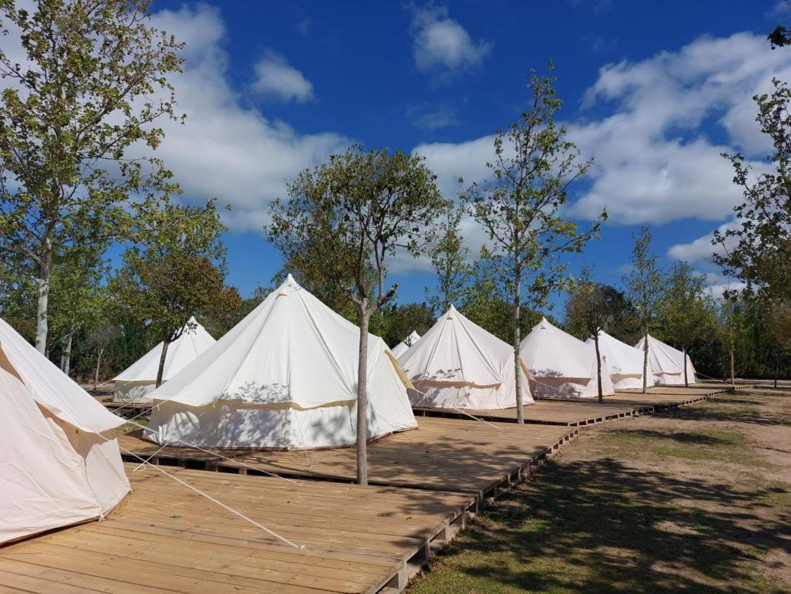 Bungalows Zaragoza Camping Esterno foto