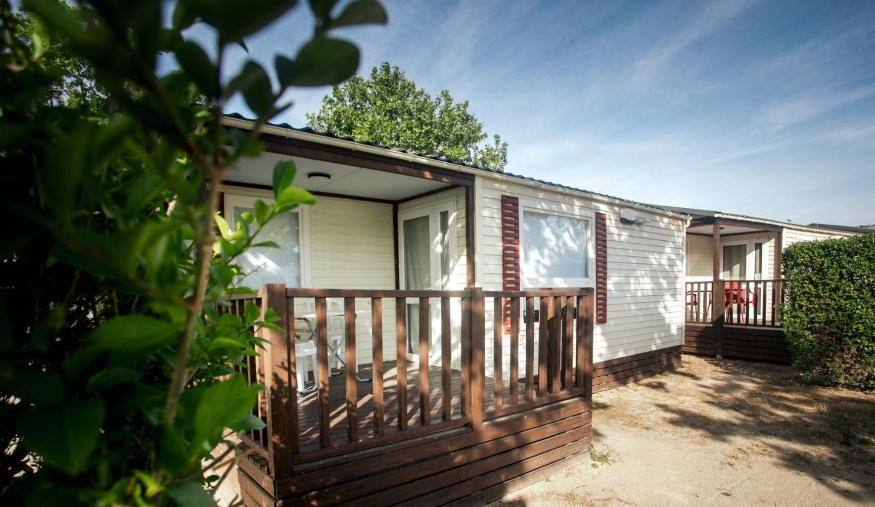 Bungalows Zaragoza Camping Esterno foto
